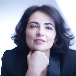 Открыть Delphine Lebeau (Дельфин Лебо) Открыть Delphine Lebeau (Дельфин Лебо)