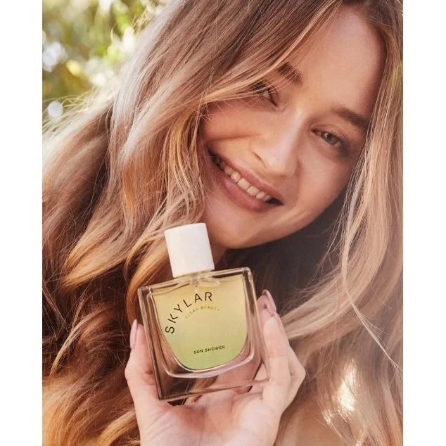 Фото Skylar Sun Shower