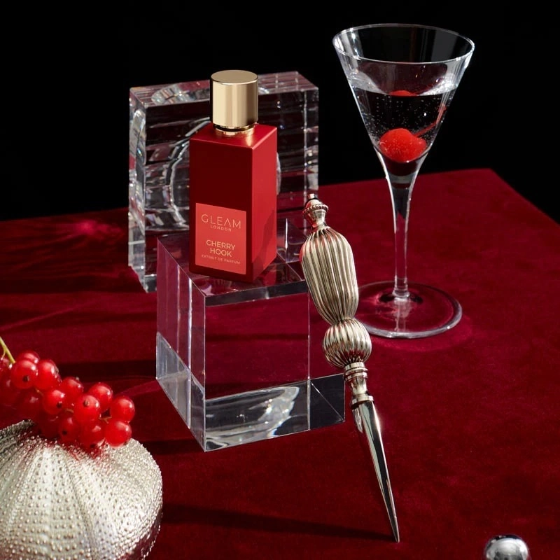 Фото Gleam London Cherry Hook