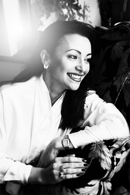 Liz Moores (Лиз Мурс)