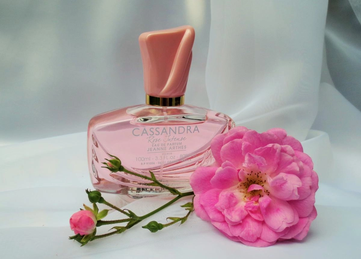 Jeanne Arthes Cassandra Rose Intense Jeanne Arthes Cassandra Rose Intense