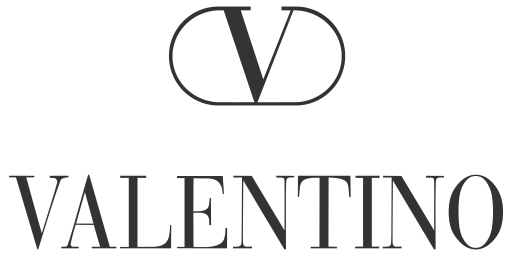 Фото VALENTINO