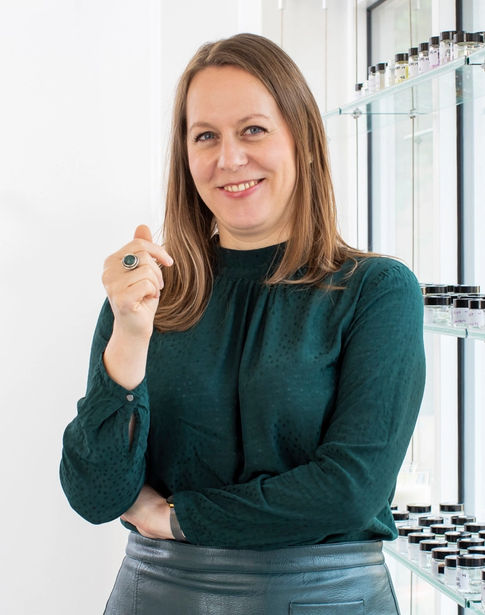 Julie Pluchet (Жюли Плюше)