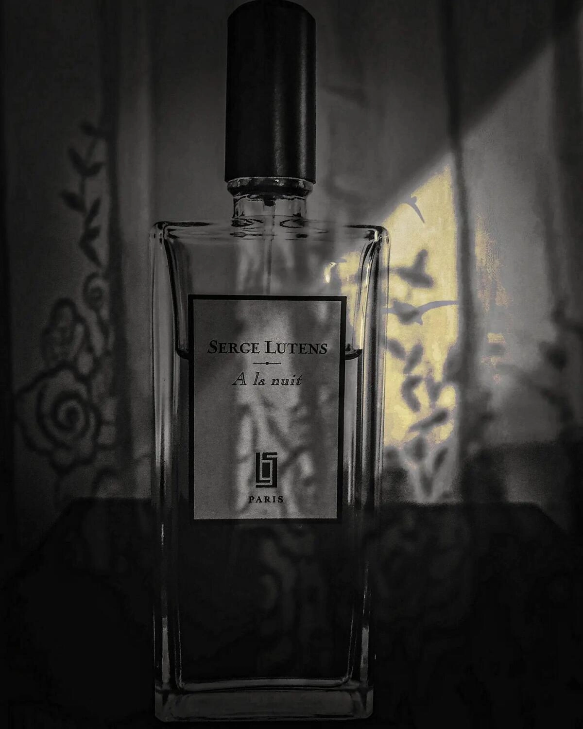 Serge Lutens A La Nuit Serge Lutens A La Nuit