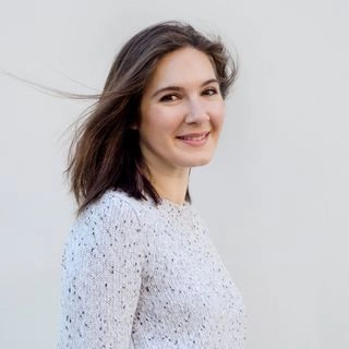 Открыть Christine Hassan (Кристин Хассан) Открыть Christine Hassan (Кристин Хассан)