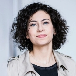 Открыть Nisrine Bouazzaoui Grillié (Нисрин Буаззауи Грилье) Открыть Nisrine Bouazzaoui Grillié (Нисрин Буаззауи Грилье)
