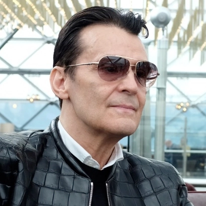 Открыть Pierre Montale (Пьер Монталь) Открыть Pierre Montale (Пьер Монталь)