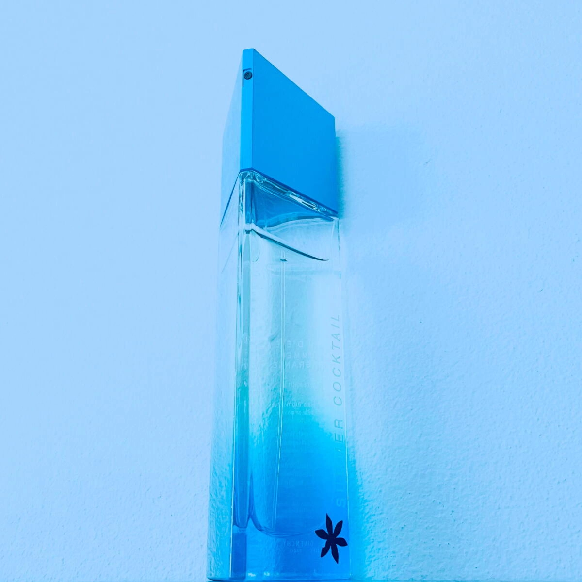 GIVENCHY Very Irresistible Fresh Attitude Summer Cocktail GIVENCHY Very Irresistible Fresh Attitude Summer Cocktail