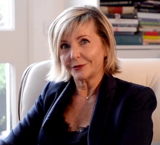 Sylvaine Delacourte (Сильвен Делакурт)