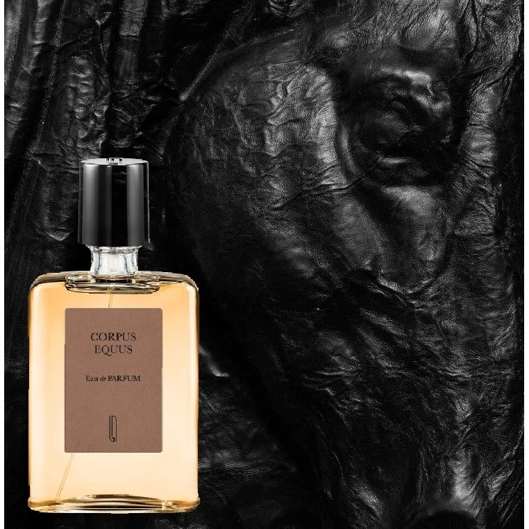 Фото Naomi Goodsir Corpus Equus