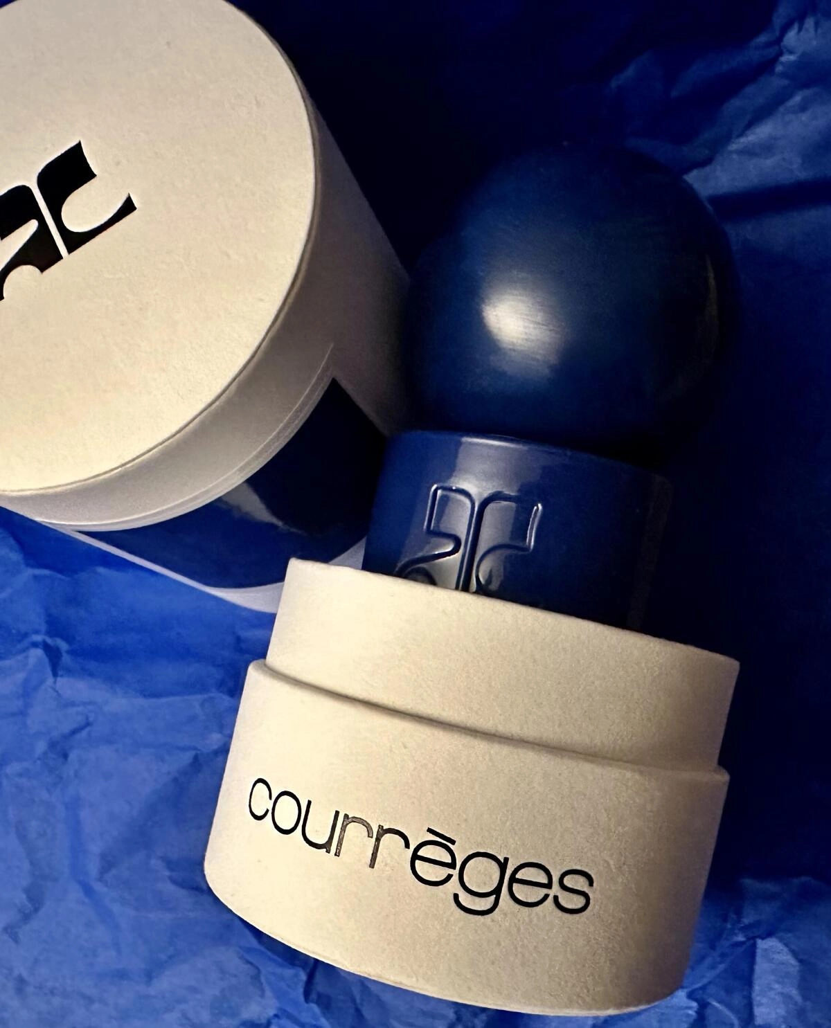 Courreges Le Messager Courreges Le Messager