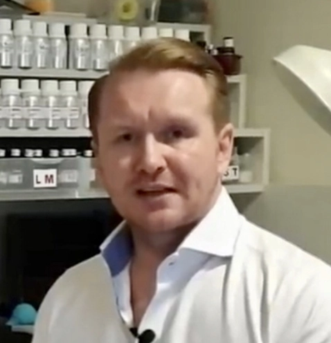 Открыть Damien Stammers (Дамьен Стаммерс) Открыть Damien Stammers (Дамьен Стаммерс)