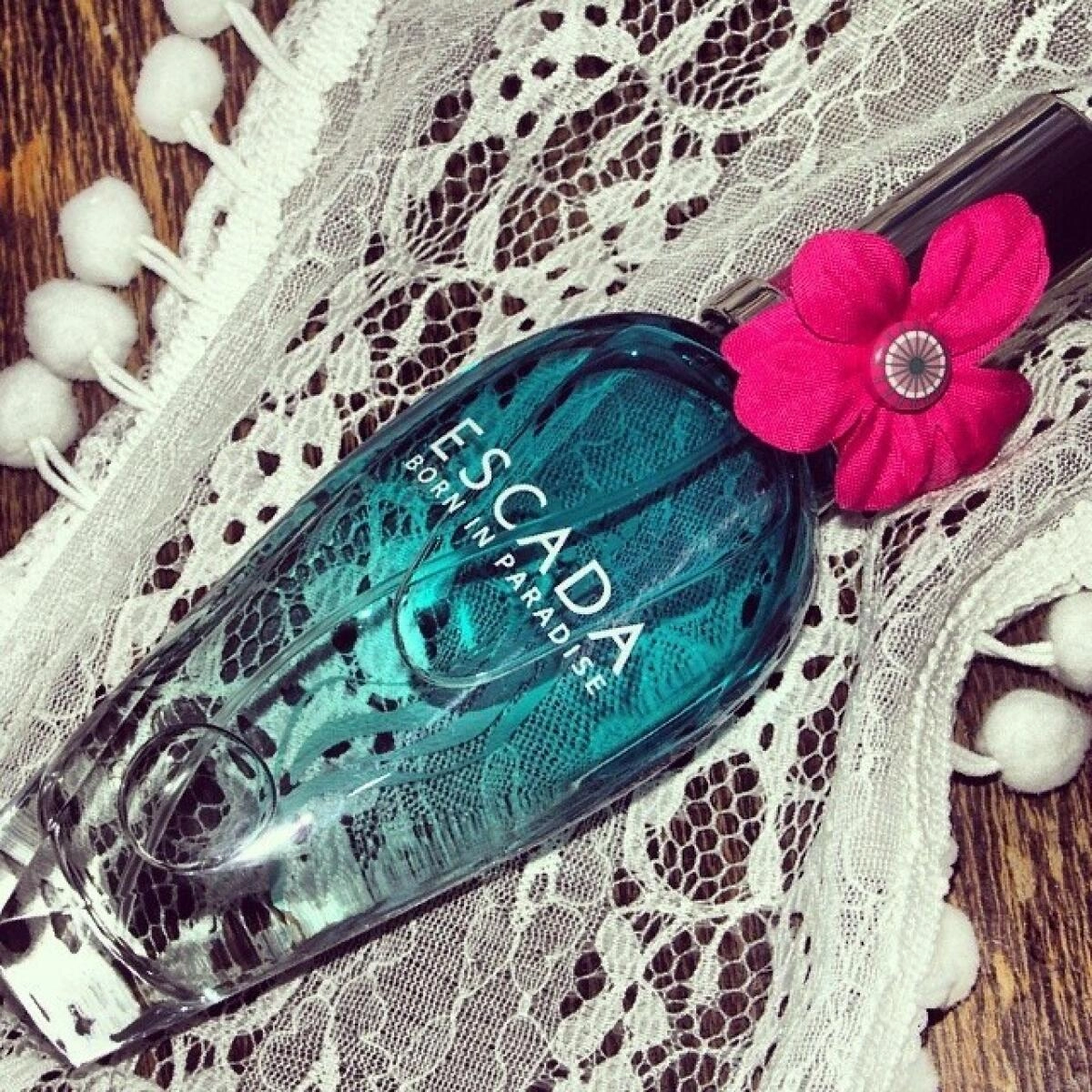 Escada Born in Paradise Escada Born in Paradise
