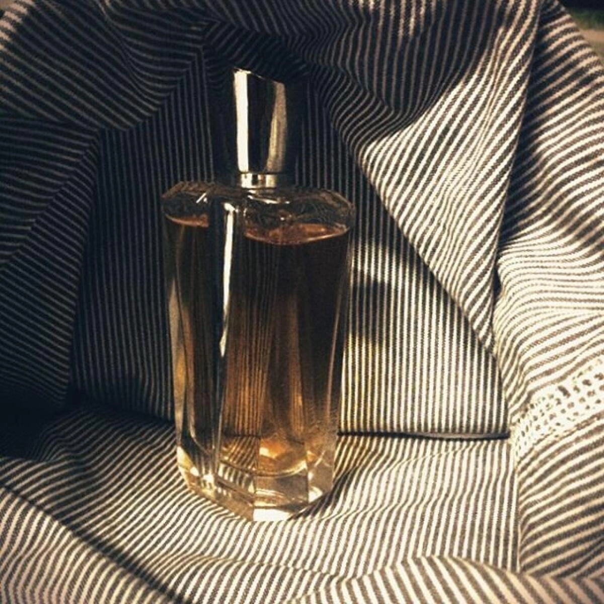 MUGLER Miroir Dis-Moi MUGLER Miroir Dis-Moi
