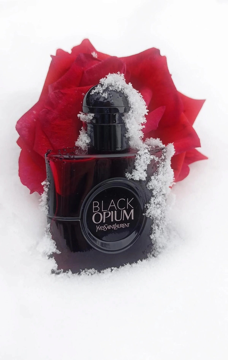 Yves Saint Laurent Black Opium Over Red