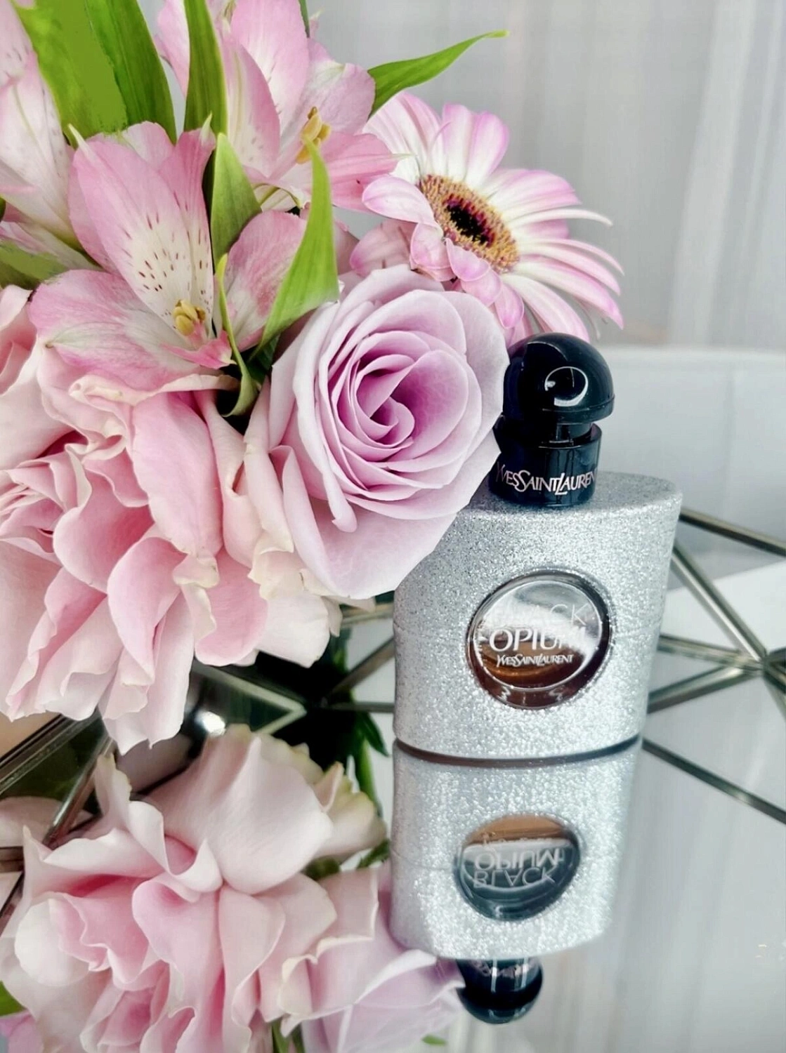 Yves Saint Laurent Black Opium Glitter