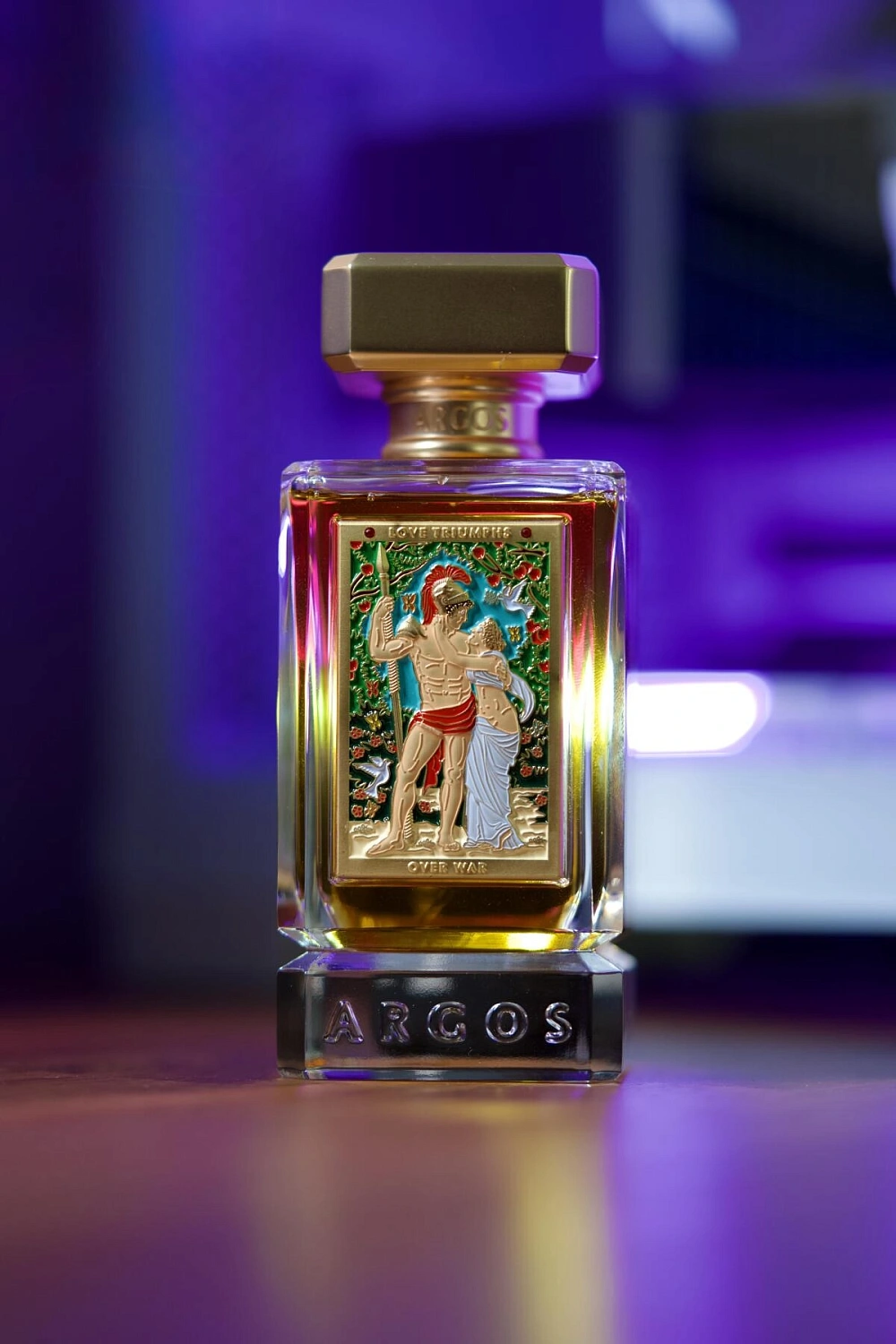 Argos Love Triumphs Over War