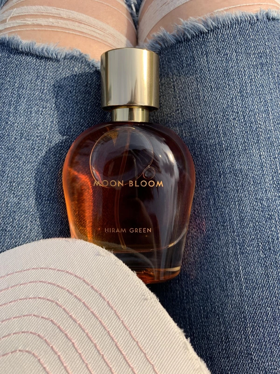 Hiram Green Moon Bloom