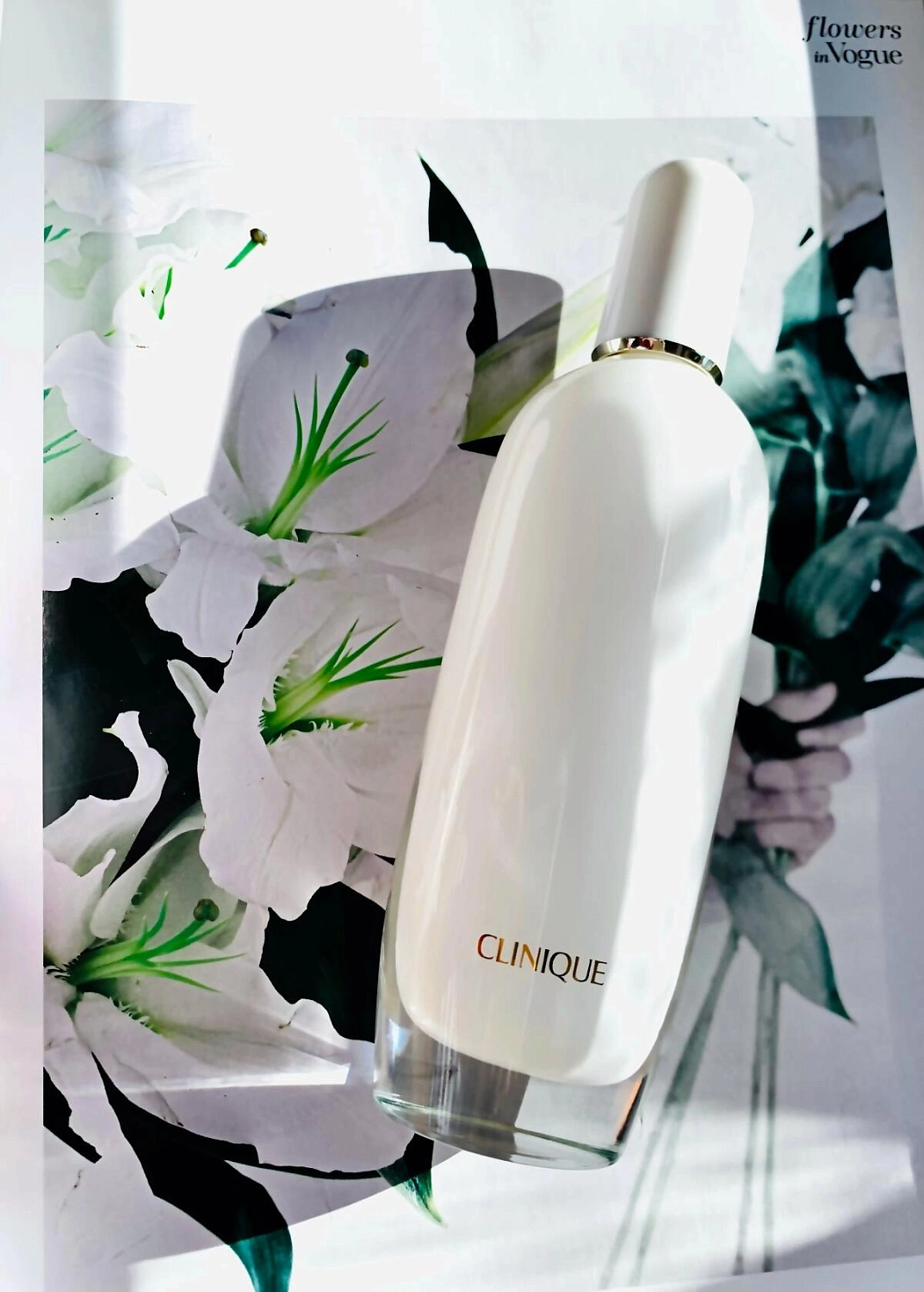 Clinique Aromatics in White