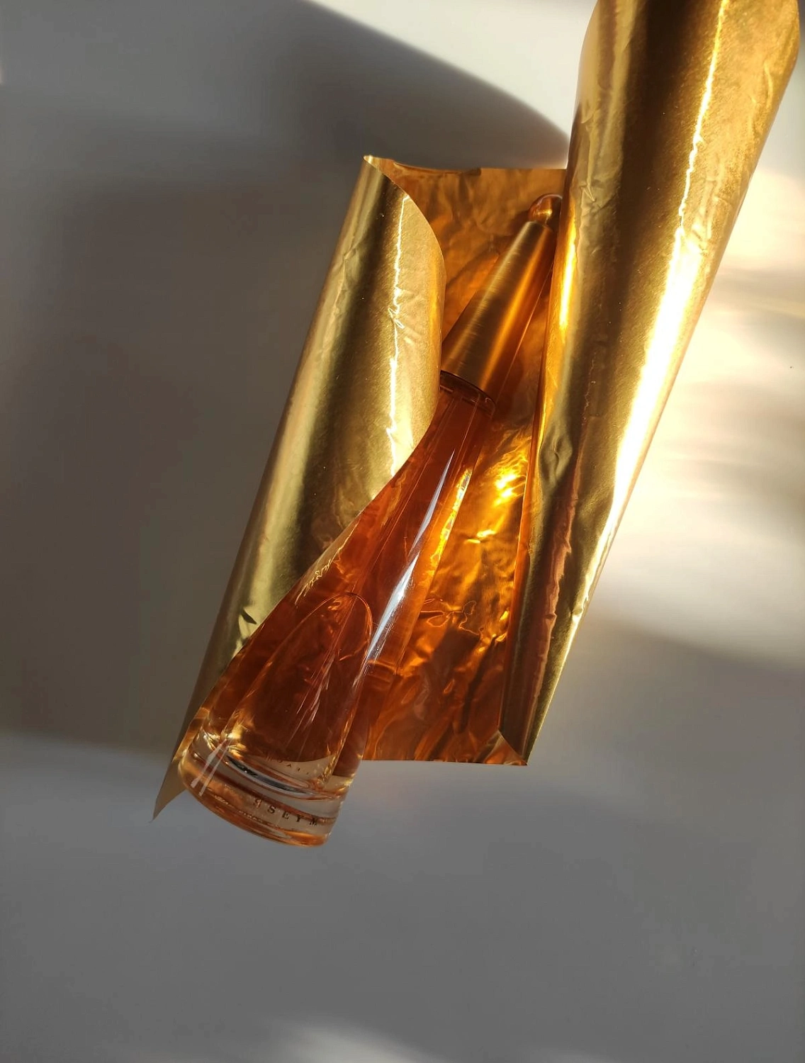 Issey Miyake L’eau d’Issey Absolue