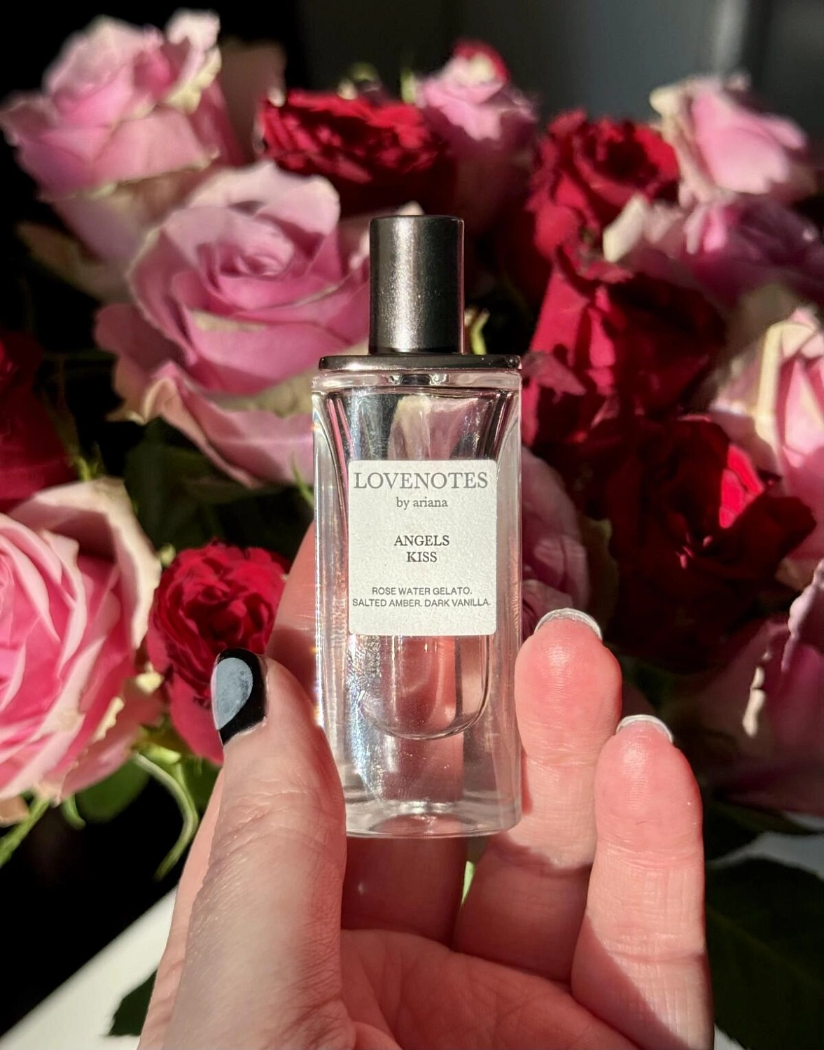 Ariana Grande Angels Kiss