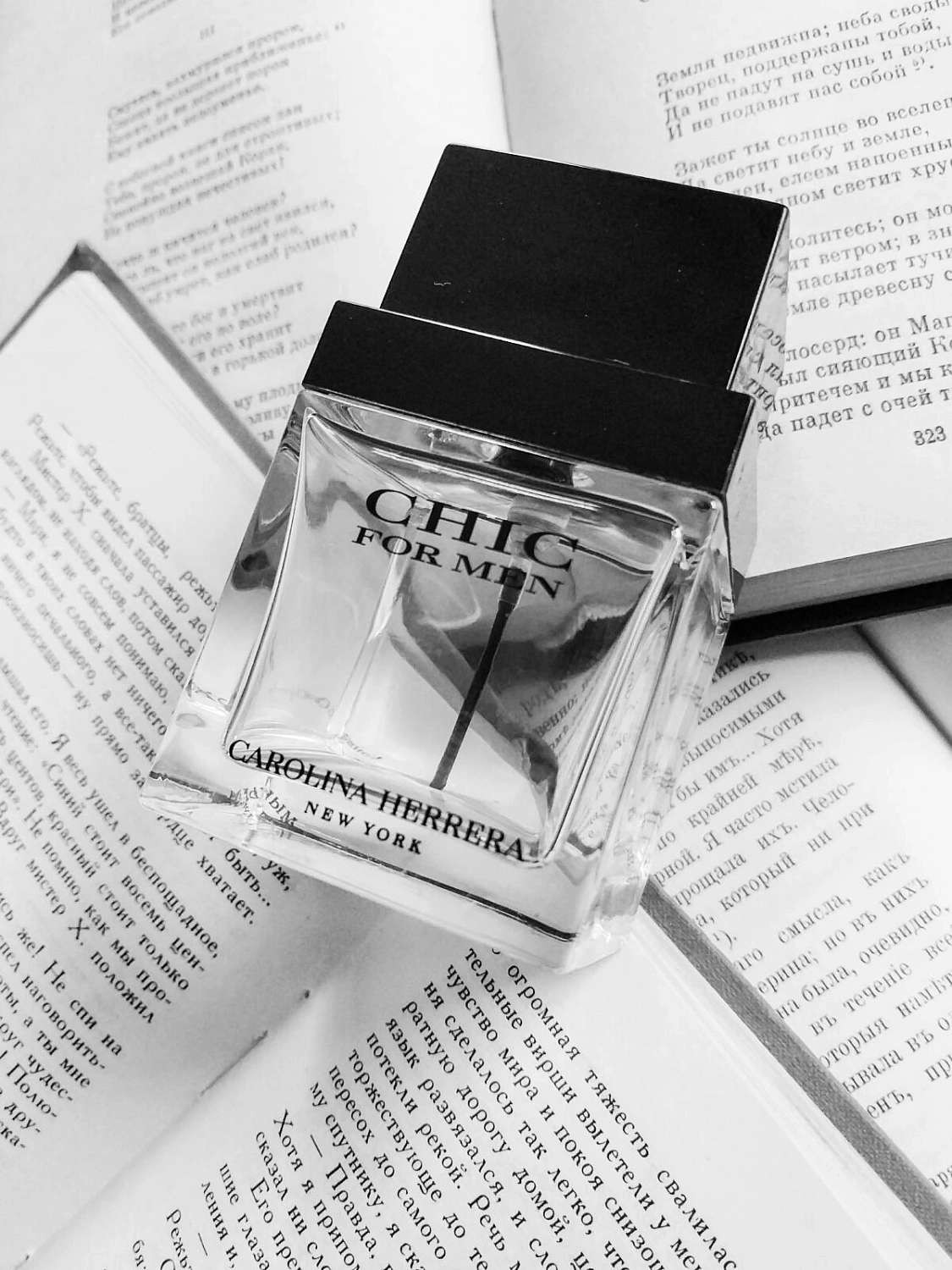 CAROLINA HERRERA Chic For Men