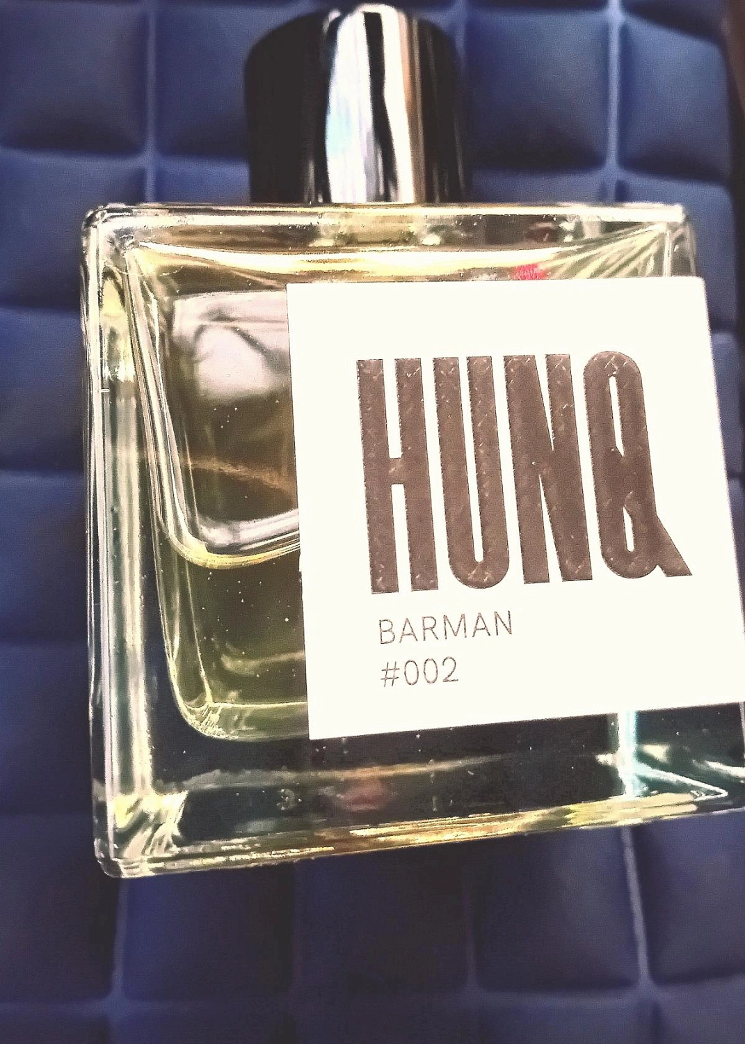 HUNQ #002 Barman HUNQ #002 Barman
