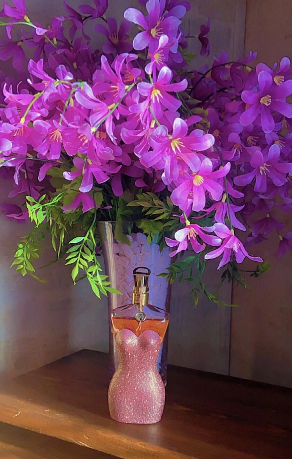 Jean Paul Gaultier Classique Pin Up