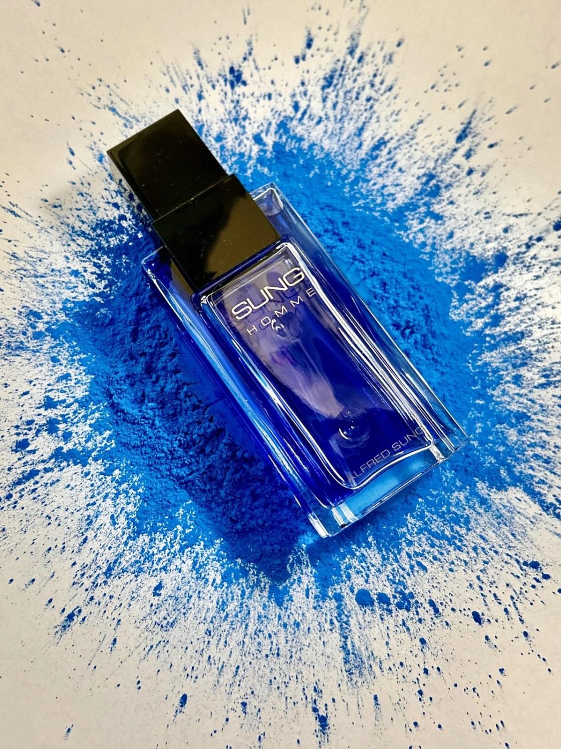 Alfred Sung Sung Homme