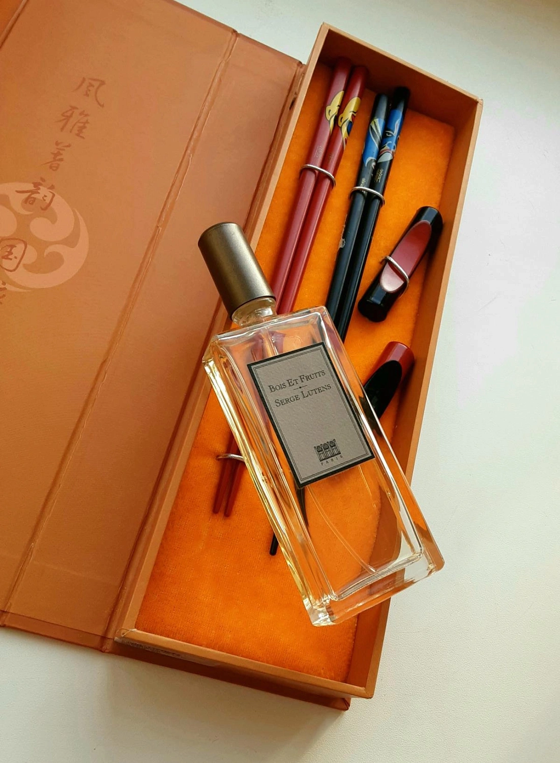 Serge Lutens Bois et Fruits