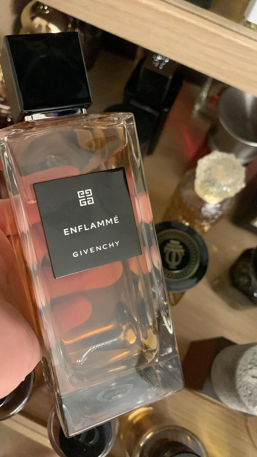 GIVENCHY Enflamme