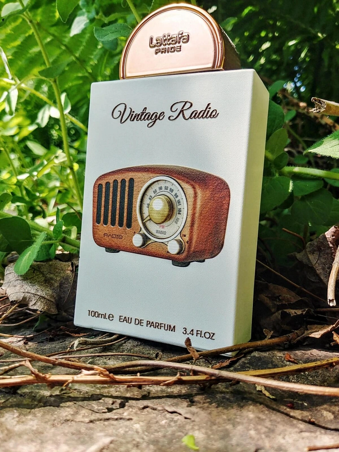 Lattafa Vintage Radio