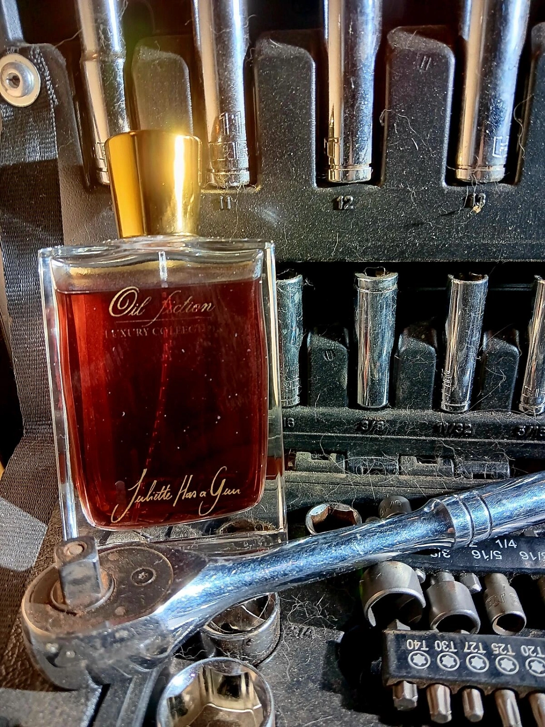 Juliette Has A Gun Oil Fiction