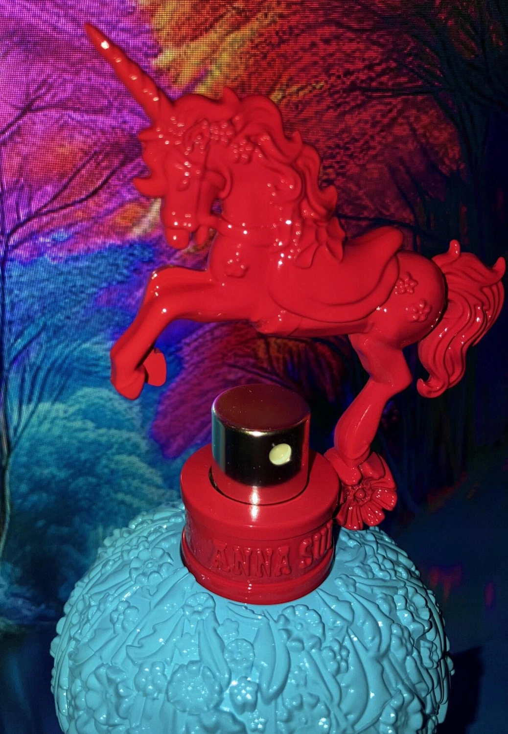 Anna Sui Fantasia Pop Surprise! Red Purple