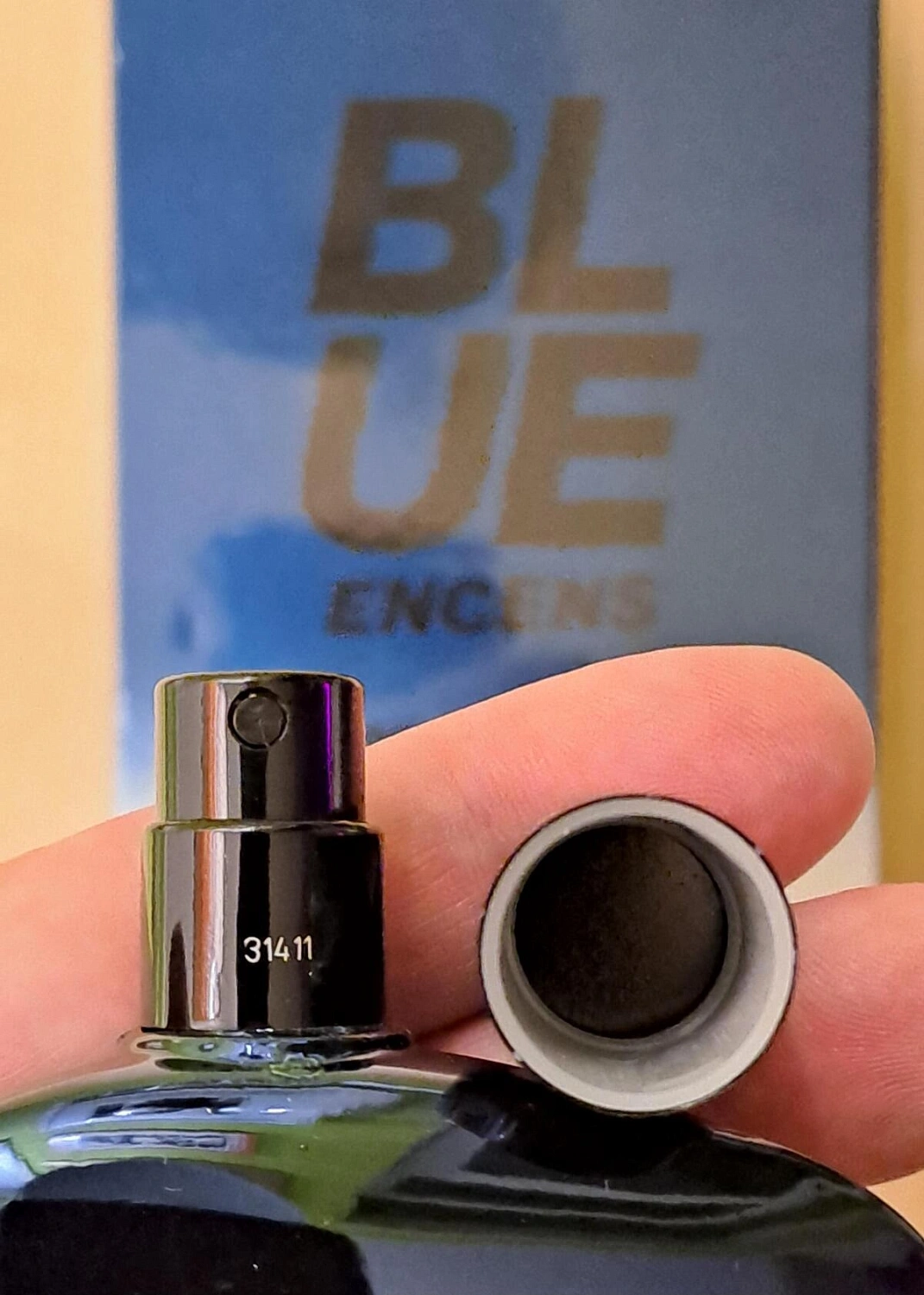 Comme des Garcons Blue Encens