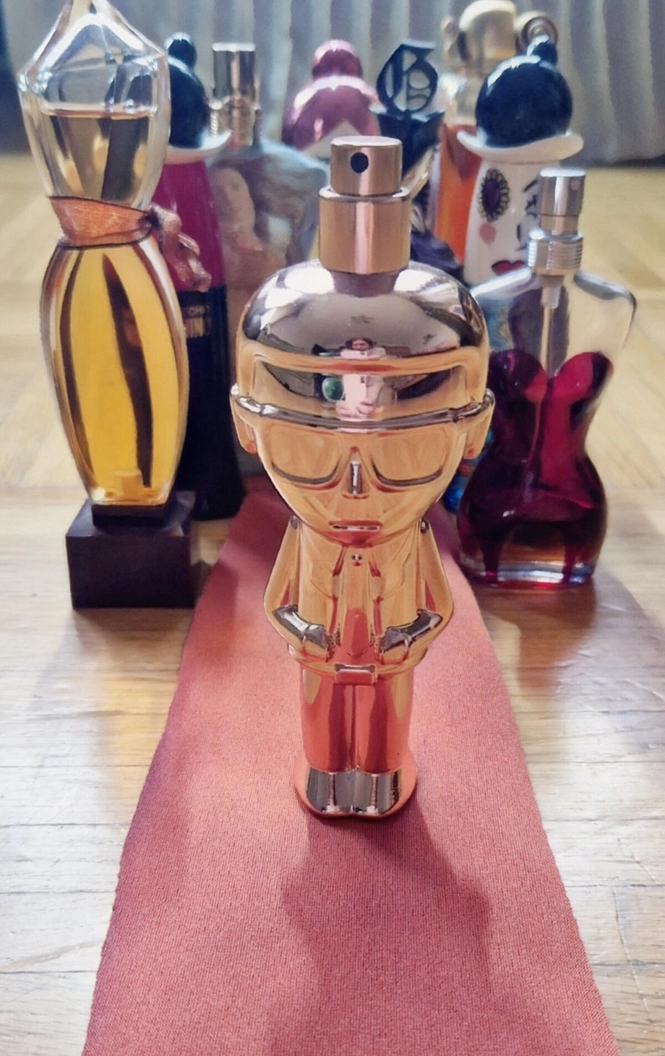 Karl Lagerfeld Ikonik Pour Femme