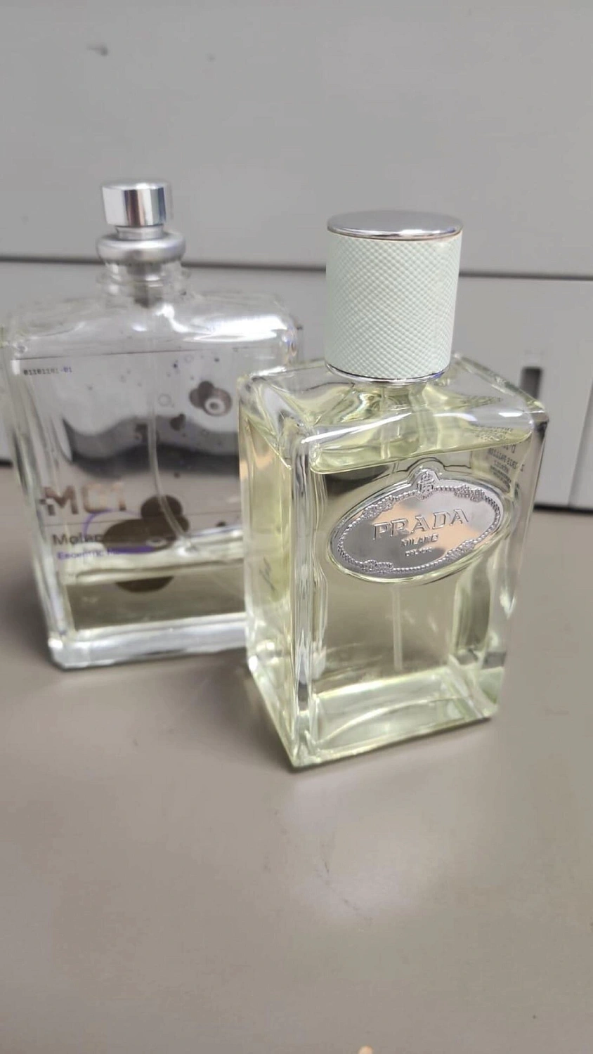 Escentric Molecules Molecule 01