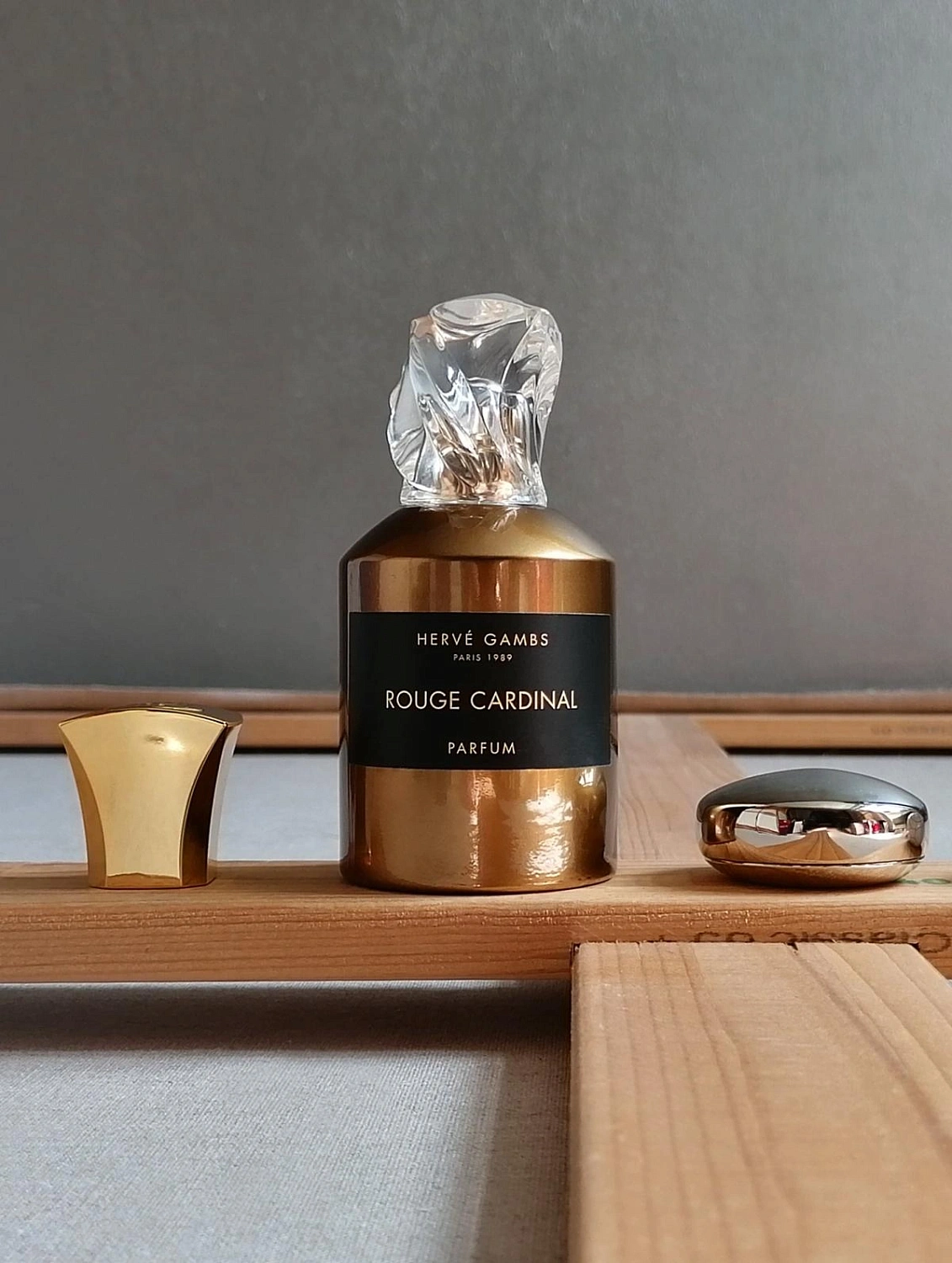 Herve Gambs Rouge Cardinal