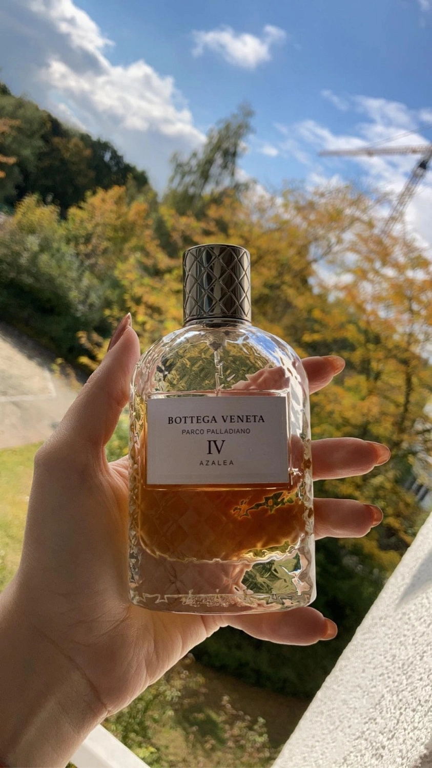 Bottega Veneta Parco Palladiano IV: Azalea Bottega Veneta Parco Palladiano IV: Azalea