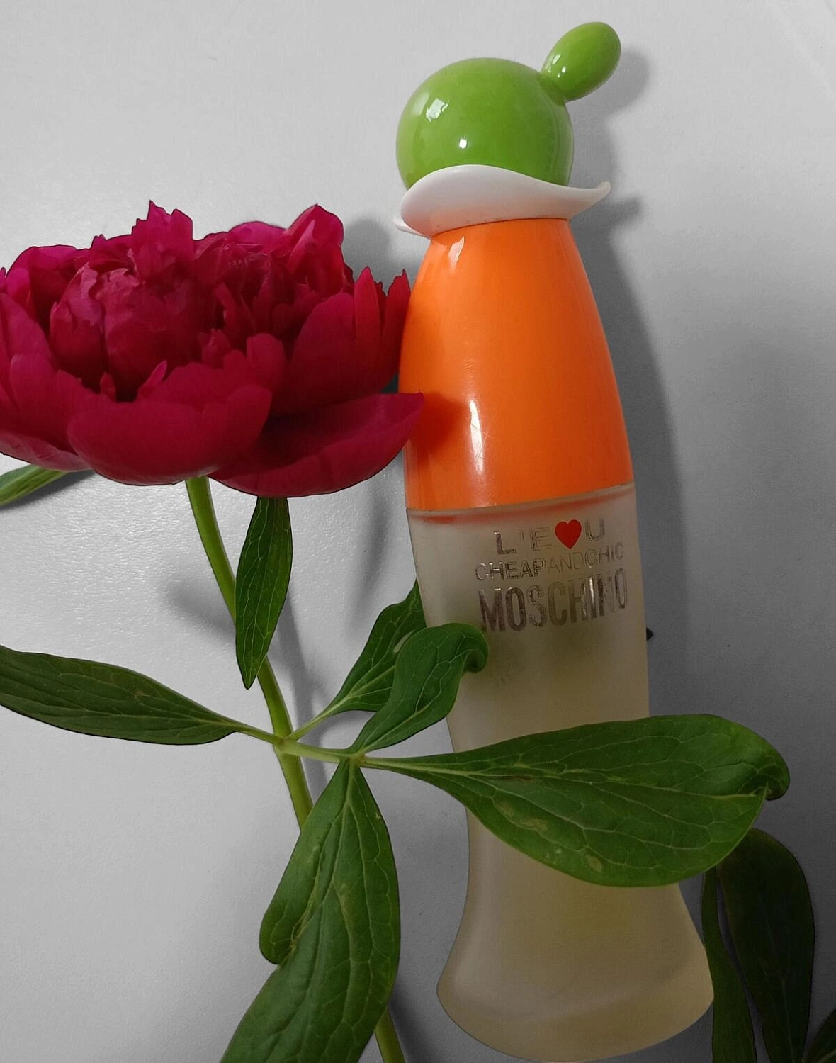 MOSCHINO L'eau Cheap and Chic MOSCHINO L'eau Cheap and Chic