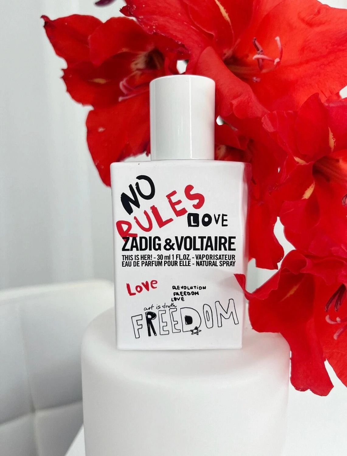 ZADIG & VOLTAIRE This is Her! Art 4 All ZADIG & VOLTAIRE This is Her! Art 4 All