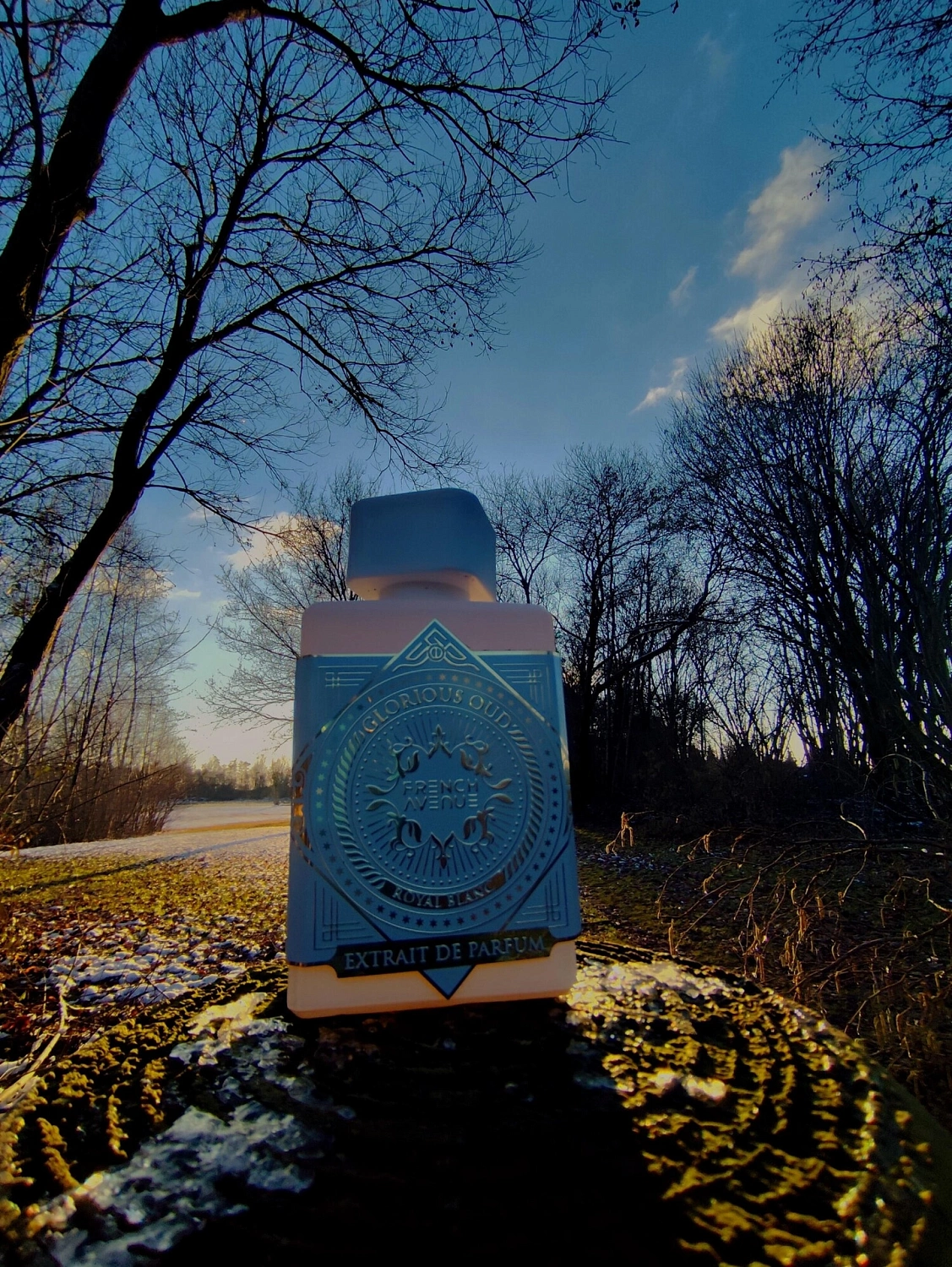 Fragrance World Glorious Oud Royal Blanc