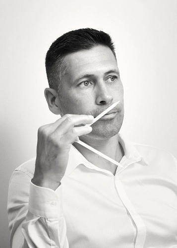 Открыть Laurent Marrone (Лоран Марроне) Открыть Laurent Marrone (Лоран Марроне)