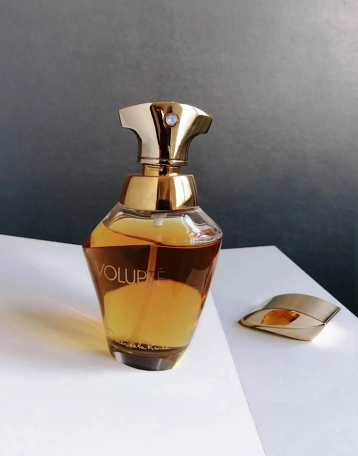 Oscar de la Renta Volupte