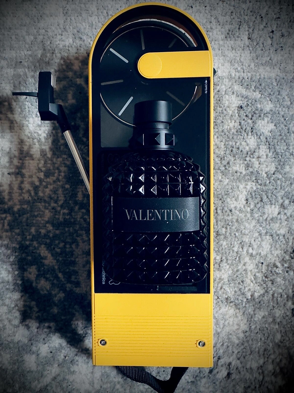 Valentino Uomo Born In Roma Rockstud Noir