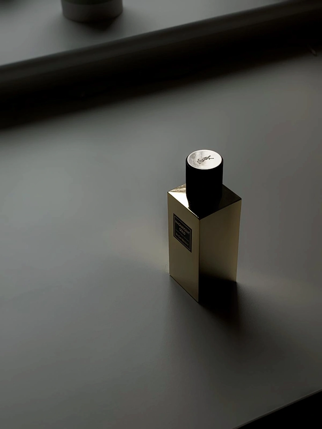 Yves Saint Laurent Magnificent Gold