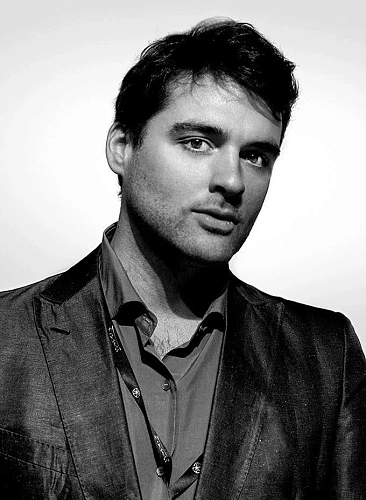 Открыть Cristiano Canali (Кристиано Канали) Открыть Cristiano Canali (Кристиано Канали)