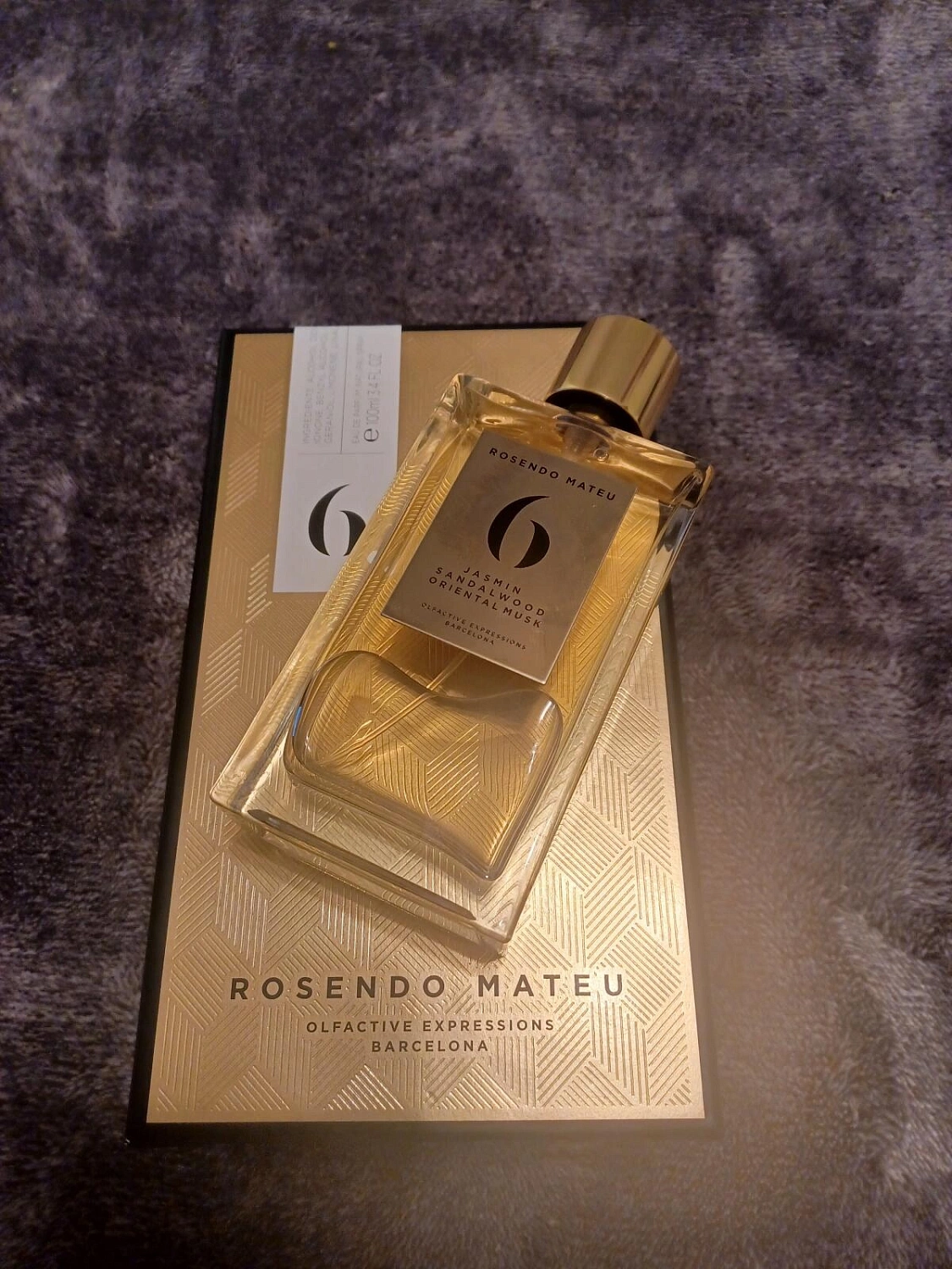 Rosendo Mateu Olfactive Expressions Rosendo Mateu Nº 6 Jasmin, Sandalwood, Oriental Musk Rosendo Mateu Olfactive Expressions Rosendo Mateu Nº 6 Jasmin, Sandalwood, Oriental Musk