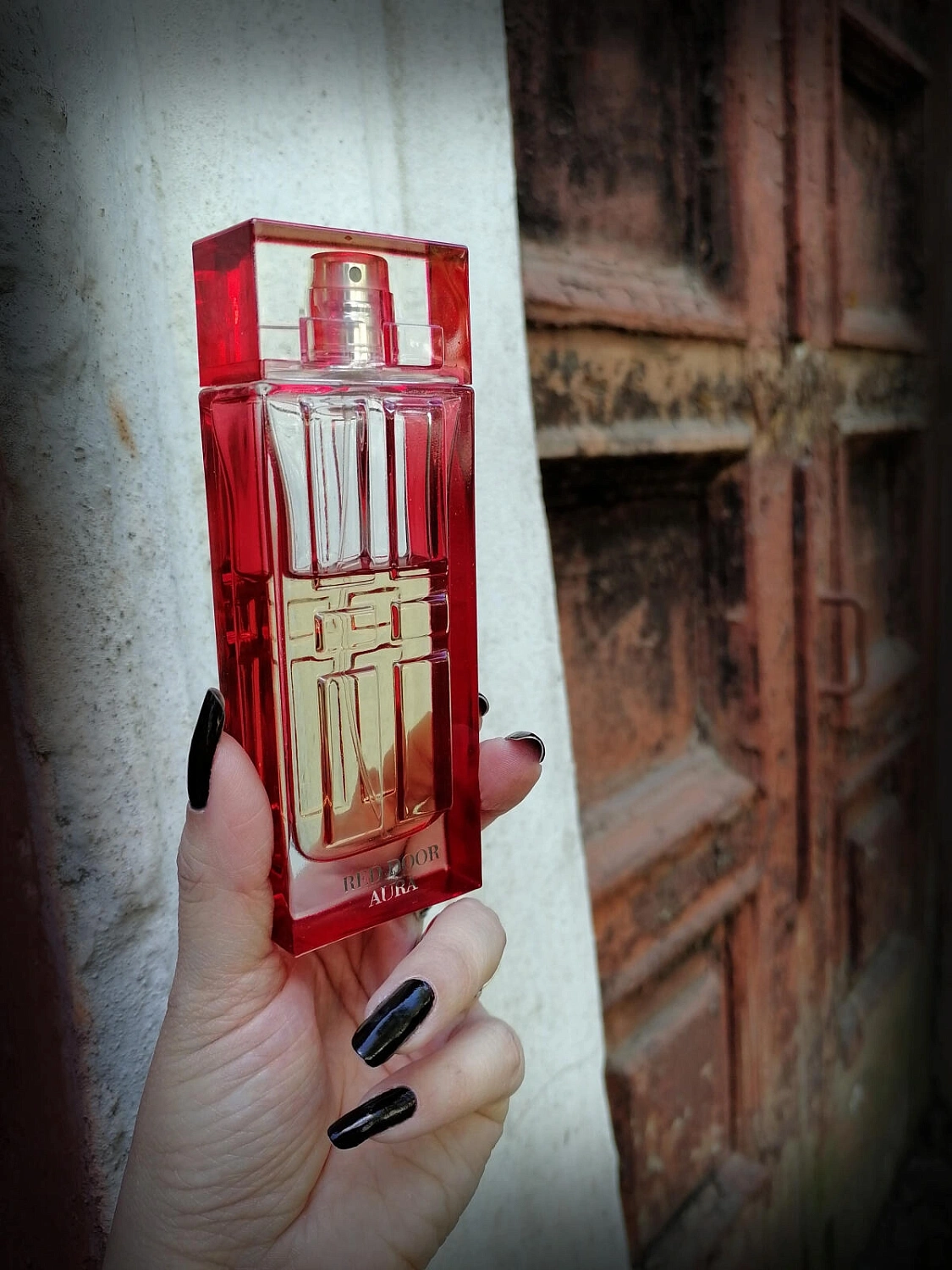 Elizabeth Arden Red Door Aura Elizabeth Arden Red Door Aura