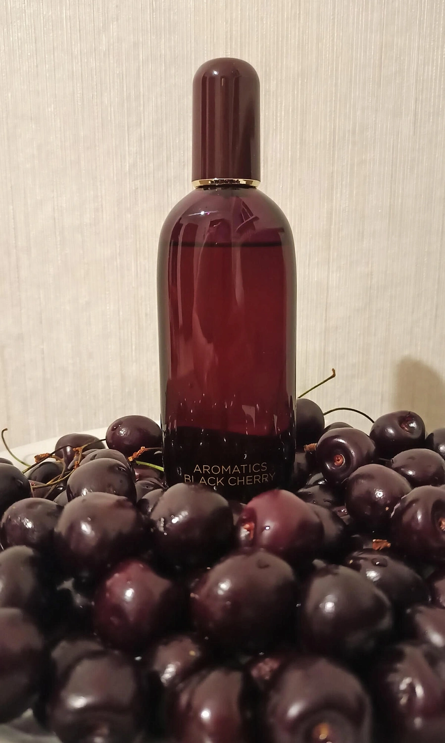 Clinique Aromatics Black Cherry Clinique Aromatics Black Cherry